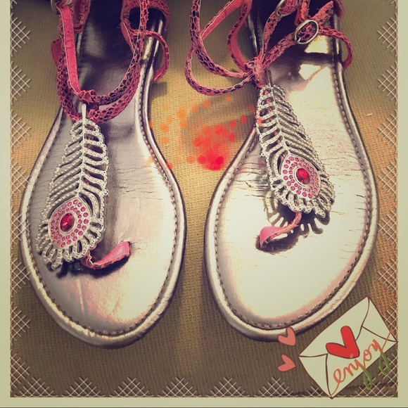 Shoes - Fun zip-up pink sinner sandals